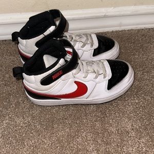 Nikes Shoes